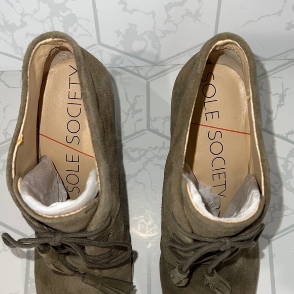 NEW Sole Society So Tallie Bootie in green size 6 - Picture 4 of 7